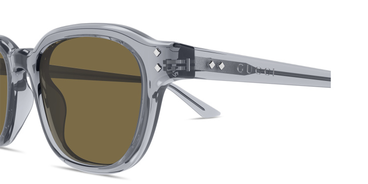 Shop GUCCI Gucci Rivets Square Sunglasses in Grey online.
