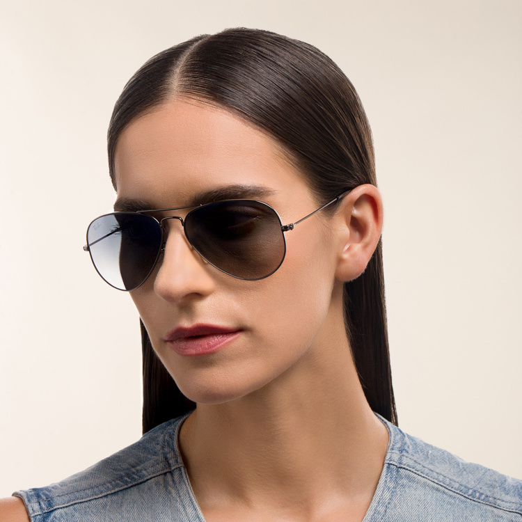 Shop Ray-Ban Unisex Pilot Sunglasses in Gunmetal online.