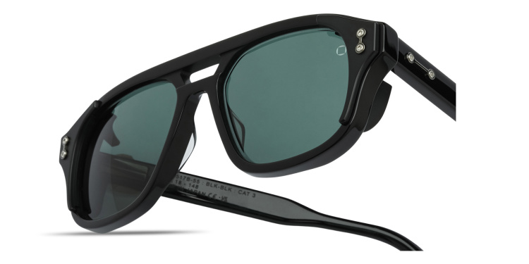 Shop AKONI Phoenix Unisex Aviator Sunglasses in Black online.