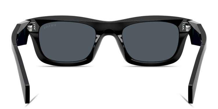 تسوق نظارات شمسية طراز بيلو بتوقيع العلامة برادا بلون أسود أونلاين.