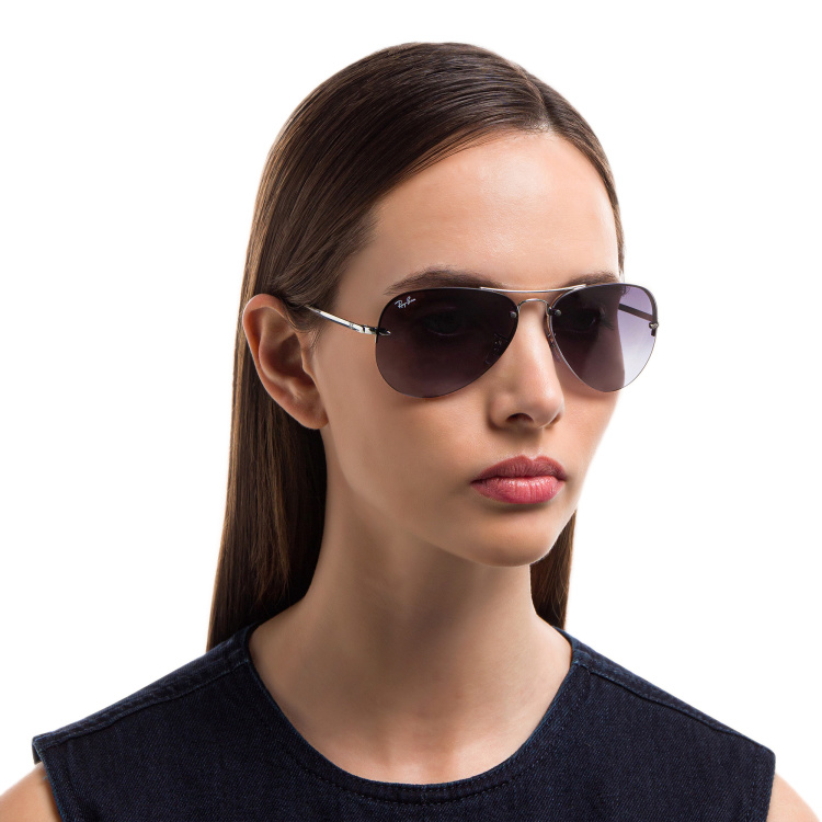 تسوق نظارات شمسية طراز بايلوت بإطار نصفي للجنسين راي بان بلون فضي أونلاين.