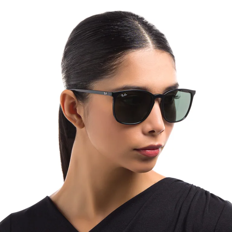 Shop Ray-Ban Unisex Square Sunglasses in Black online.