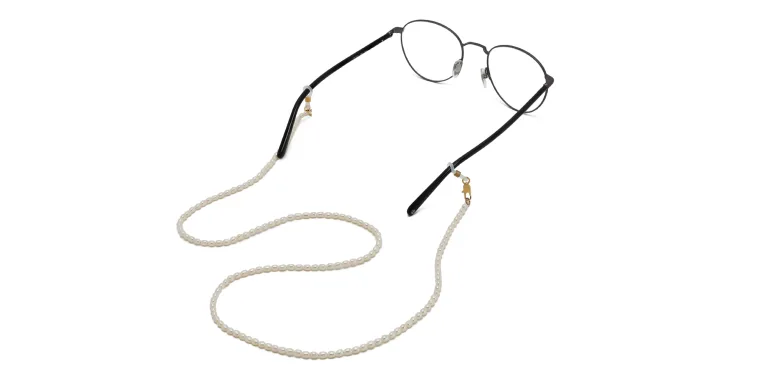 Shop Uoptic Pearl Glasses Chain in Beige online.