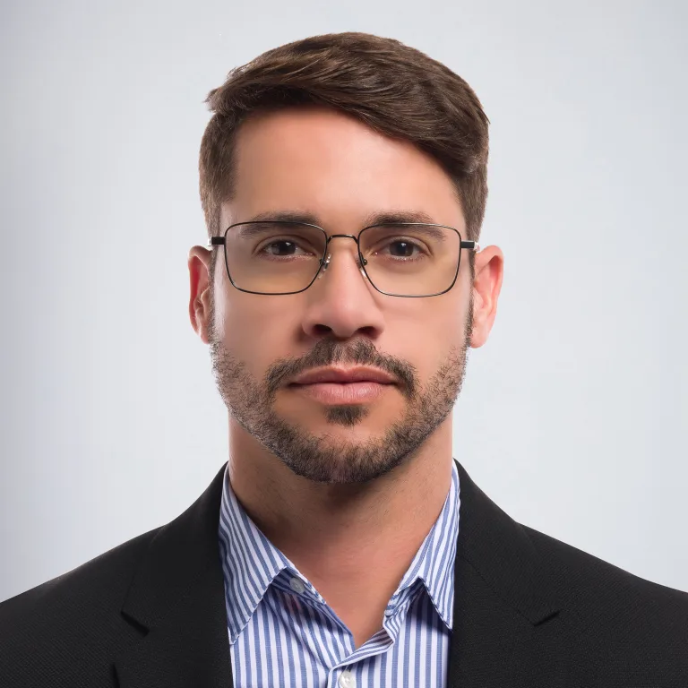 Shop EYE'M Rectangle Eyeglasses in Gunmetal online.