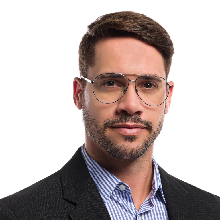 Shop EYE'M Wide Aviator Eyeglasses in Gunmetal online.