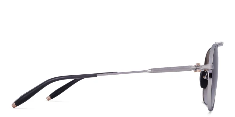 Shop AKONI Hydra Unisex Aviator Sunglasses in Silver online.