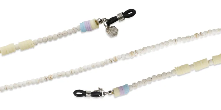 Shop The RICCI DISTRICT Howlite & Polymer Beads Glasses Chain in White online.