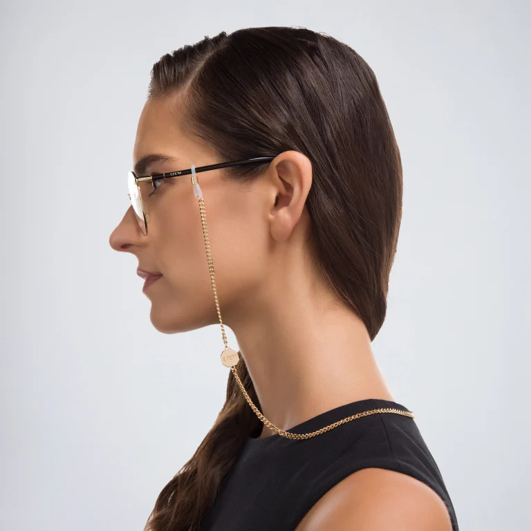 Shop EYE'M Metal Glasses Chain in Red online.