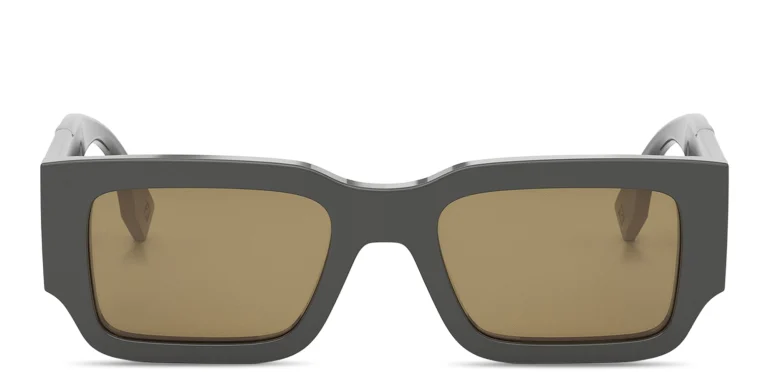 Shop FENDI Fendi Diagonal Rectangle Sunglasses in Brown online.
