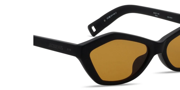 Shop JACQUEMUS Bambino Irregular Sunglasses in Black online.