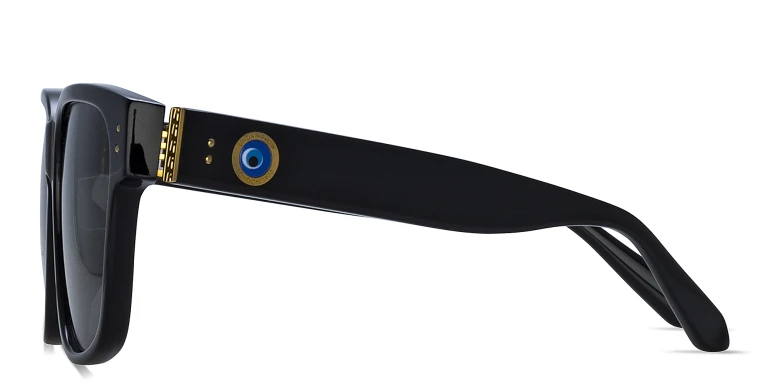 Shop LINDA FARROW Perry Square Sunglasses in Black online.