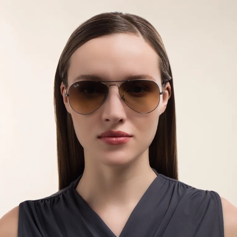 Shop Ray-Ban Unisex Pilot Sunglasses in Gunmetal online.