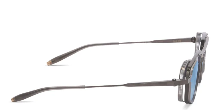 Shop AKONI Atlantis Unisex Aviator Sunglasses in Silver online.