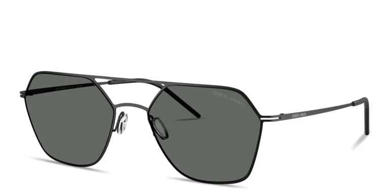 Shop GIORGIO ARMANI Engraved Logo Square Sunglasses in Black online.