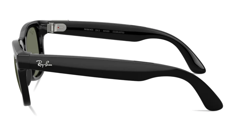 Shop Ray-Ban Meta Wayfarer Unisex Square Sunglasses with Blue Light Filter in Black online.